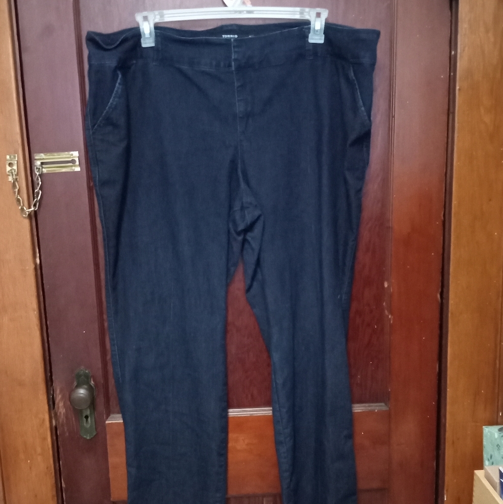 Torrid Denim 4 pockets zipper button clip closure Sz 24R